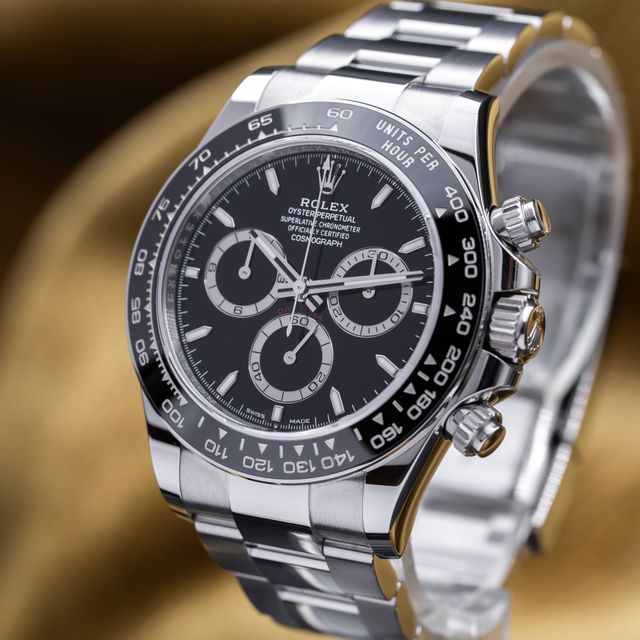 Rolex Daytona 126500 LN Image 2
